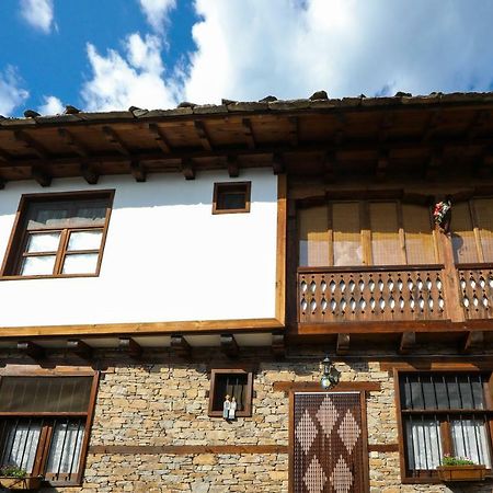 Тодорината Къща Hotel Lesten Kültér fotó