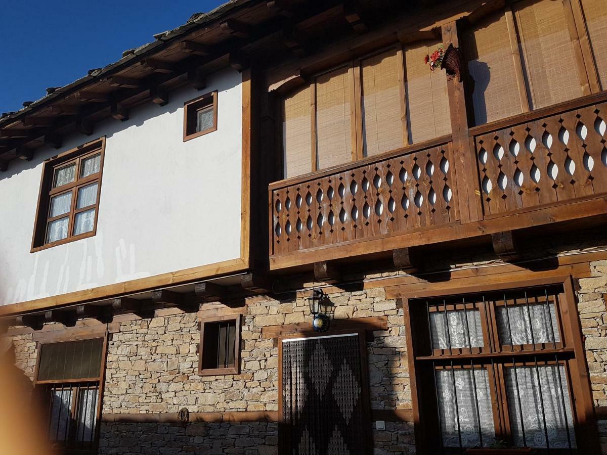 Тодорината Къща Hotel Lesten Kültér fotó