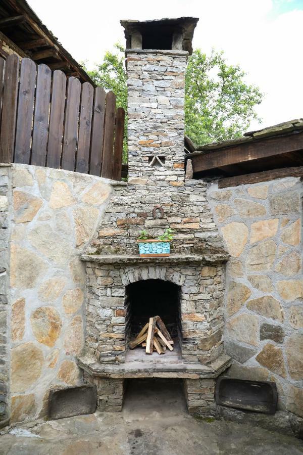 Тодорината Къща Hotel Lesten Kültér fotó