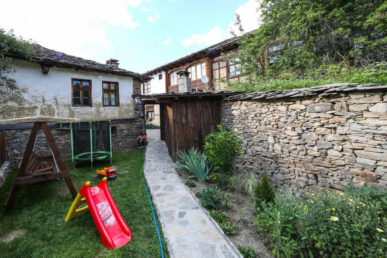 Тодорината Къща Hotel Lesten Kültér fotó